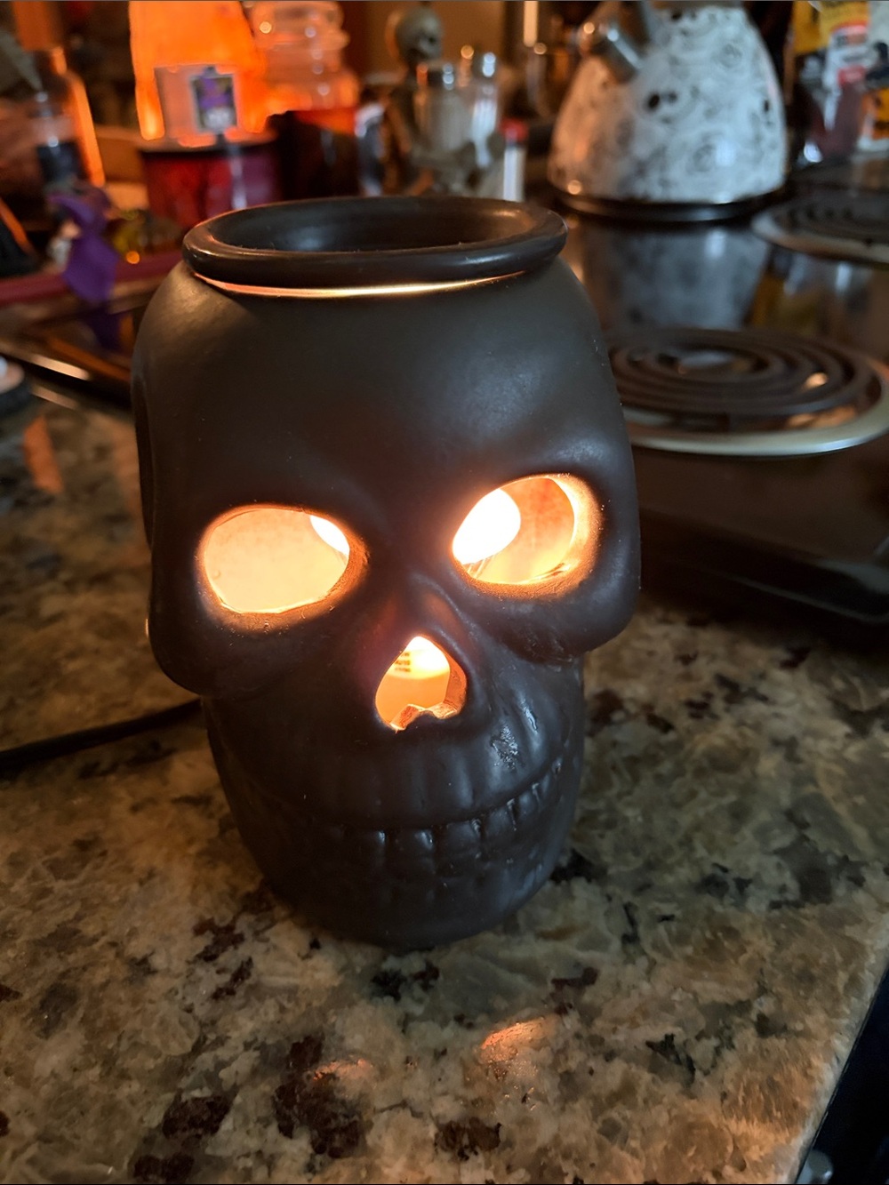 Black Skull Wax Warmer -